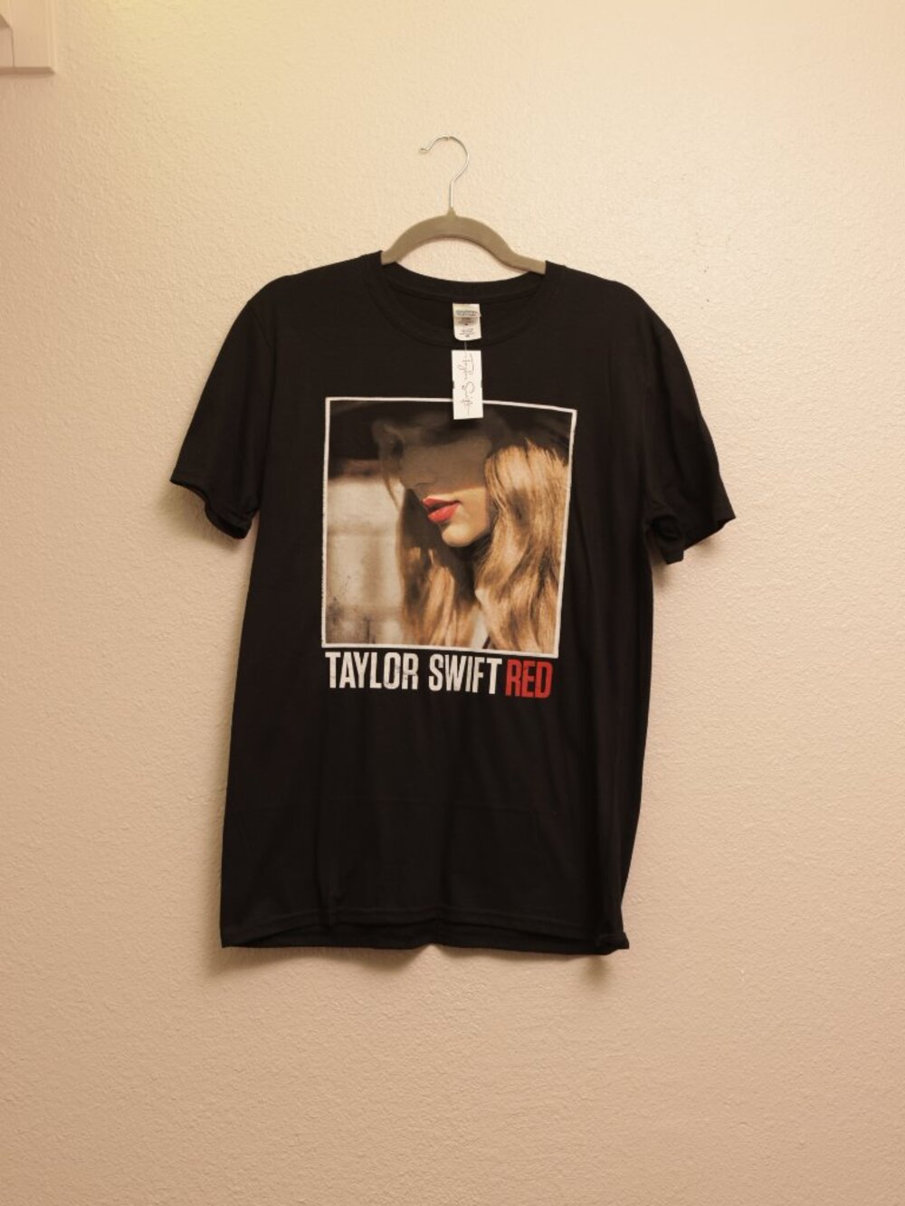 Taylor Swift RED Album Cover Tee Deadstock (M)
